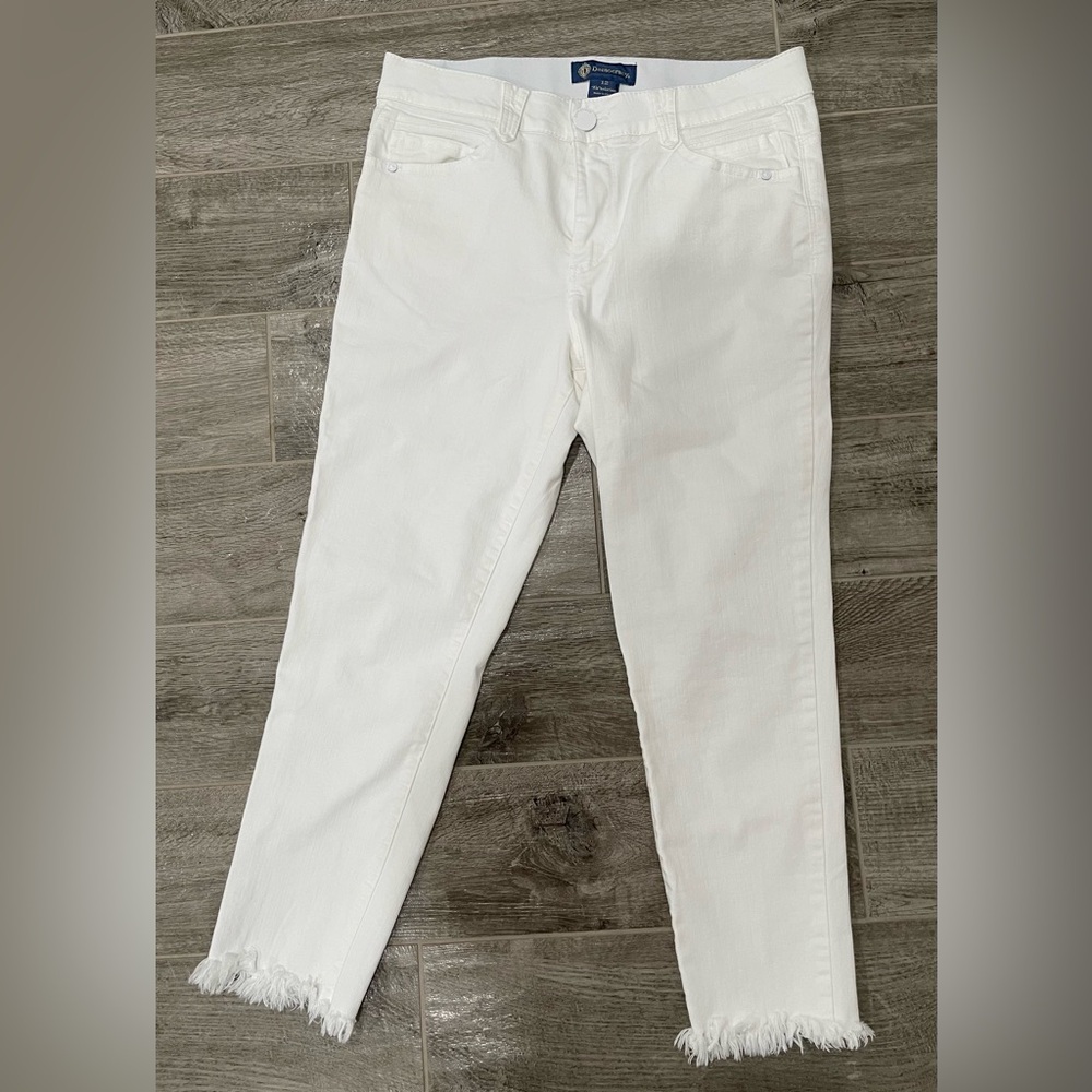 Democracy Women's High Rise Jegging, Chewed Hem Optic White, 12